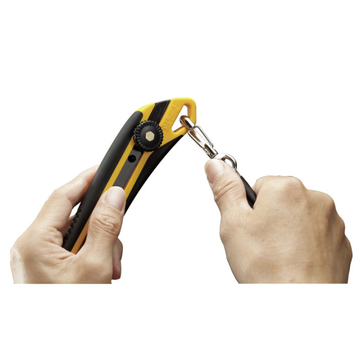 Cutter OLFA X-Design L7 anti-chutes lame de 18 mm