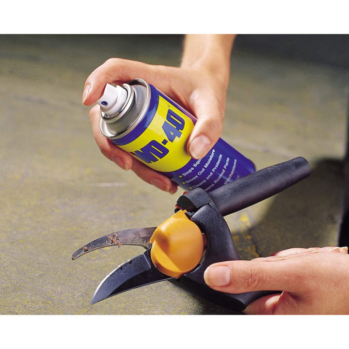 WD 40 - Dégraissant - Multifonction - Sans silicone - Avec embout - 400ml