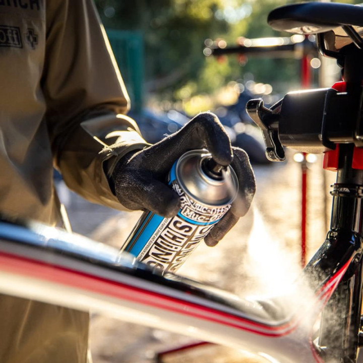 Produit lustrant - A base de silicone - Vélo, VTT - Protection - Brillance - Muc-Off - 500ml