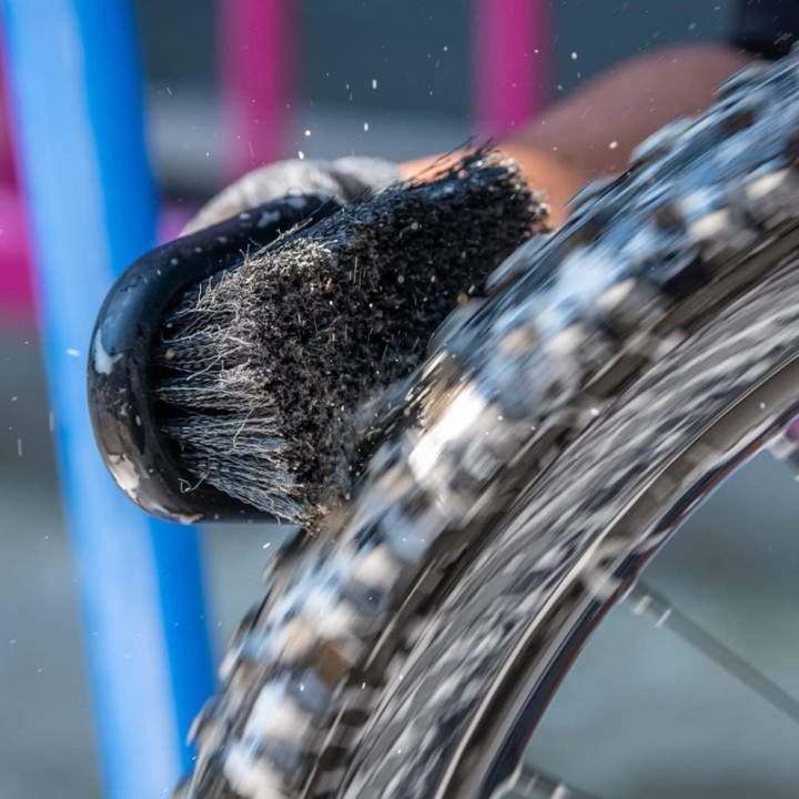 Brosse de lavage - Douce - Poils souples - Vélo et pièces métalliques - Muc-Off