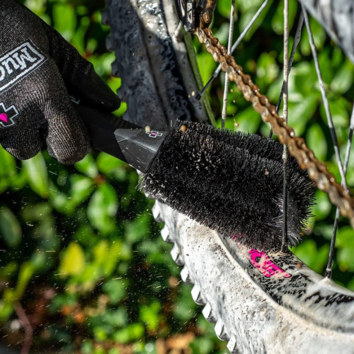 Brosse à 2 têtes - Pour zones difficiles - Vélo, rayons, disques, pédales - Muc-Off