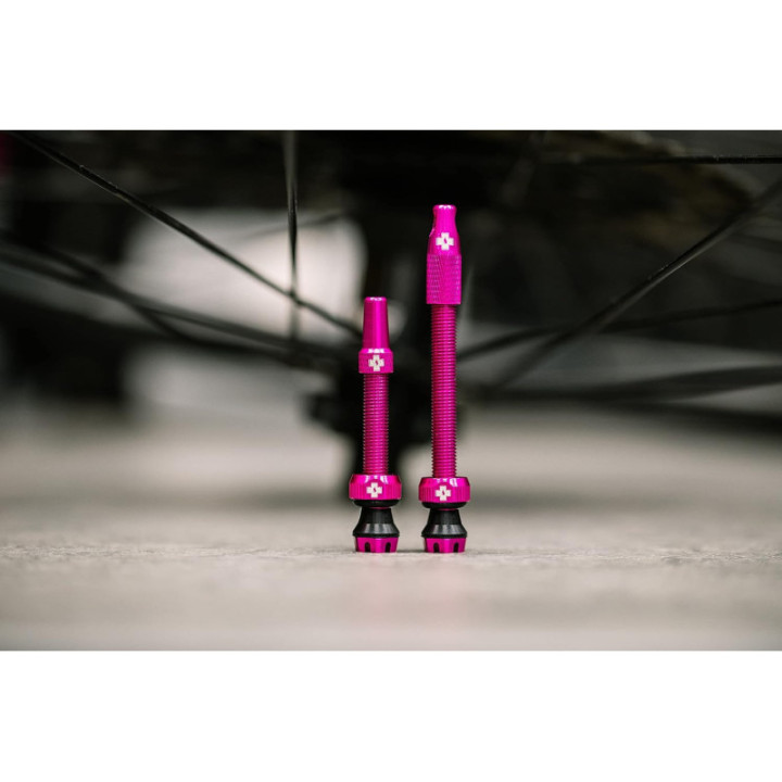 Valves pour pneu sans chambre à air - Paire de 2 - Alu - 44mm - Rose - Muc-Off