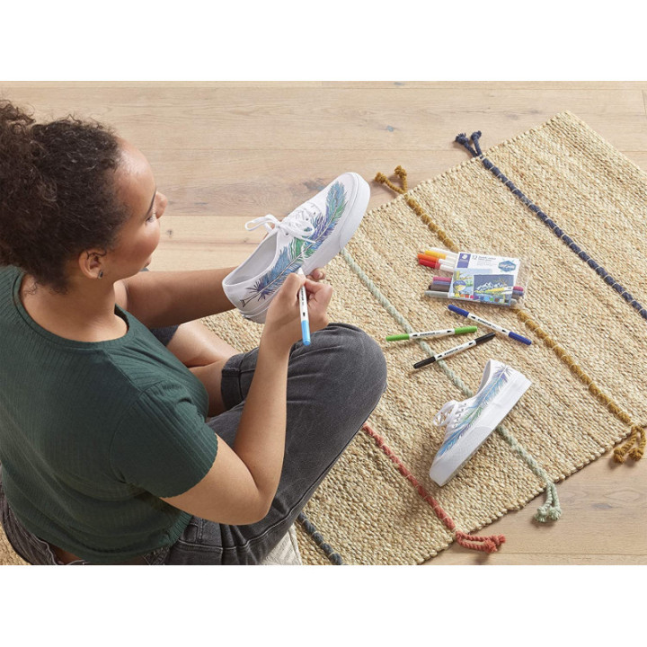 12 feutres de coloriage - Textile - Vêtement - Double Pointe - Assortis - Staedtler